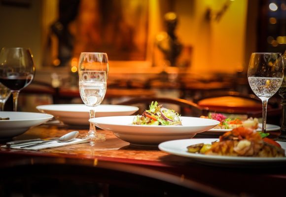 Tips for F&B Businesses To Cut Cost Without Reducing Quality or Guest Experience